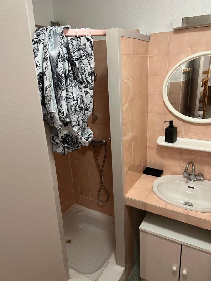 Bel Appartement en rez de chaussée Cauterets Esterno foto