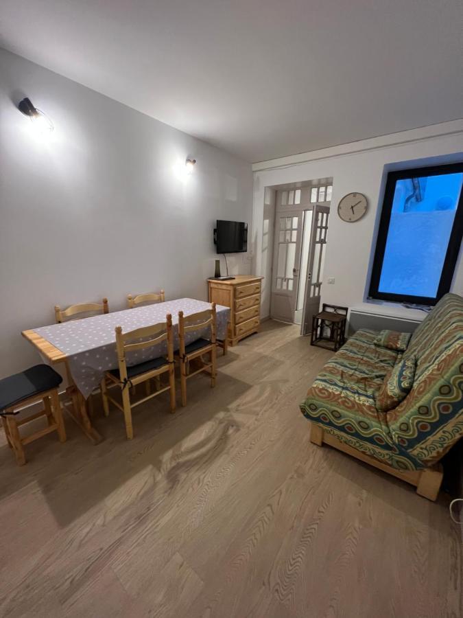 Bel Appartement en rez de chaussée Cauterets Esterno foto