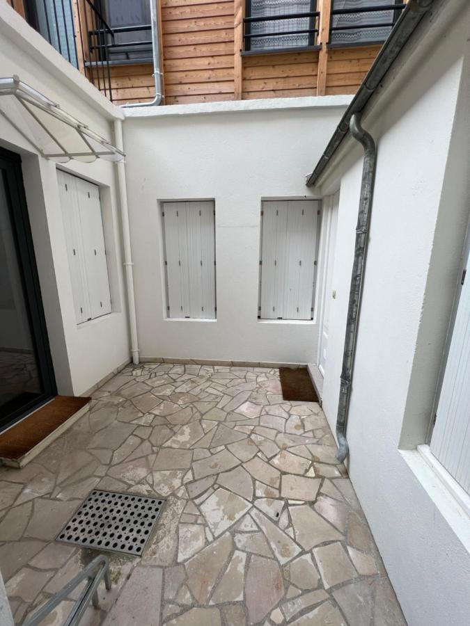 Bel Appartement en rez de chaussée Cauterets Esterno foto
